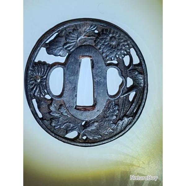 tsuba de la priode EDO.