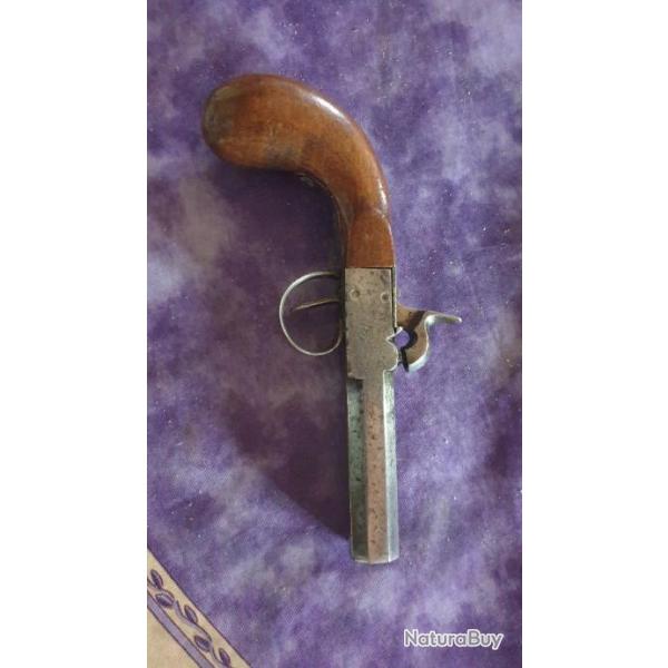 pistolet de poche dit coup de poing vers 1840
