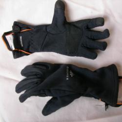 PAIRE DE GANTS NOIR POUR BEBE QUECHUA DECATHLON