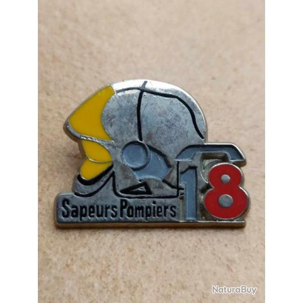 PINS SAPEUR POMPIER  C.D.S.P . 77  CASQUE 18 TELEPHONE