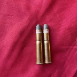 Lot de deux munitions gras 11 mm, pas de prix de réserve