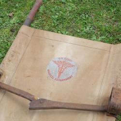 US ARMY - brancard MEDICAL DEPARTMENT STEEL LITTER avec insigne provenance NORMANDIE 1944 - WWII