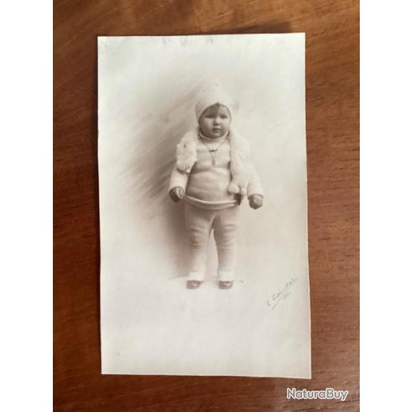 Carte postale petit enfant 1932