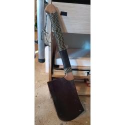 Ancien Couperet hachoir d'abattoir , affûté rasoir avec manche hêtre NEUF !! Lame 34cm , 18cm, 8mm