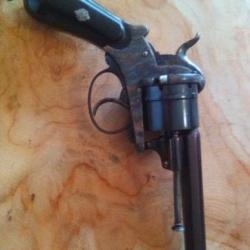 Revolver guerre 1870 calibre 12 acheté par les officiers