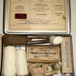 TROUSSE DE SECOURS ALLEMANDE de la SECONDE GUERRE.  /8404