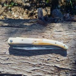 Couteau Laguiole calmels ivoire de phacochère