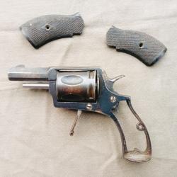 revolver 8mm 92 incomplet a restaurer état correct cat D libre