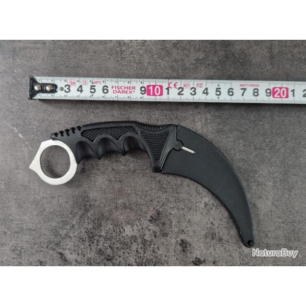 couteau karambit Asie