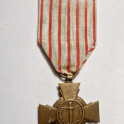 Médaille Croix du Combattant - 1