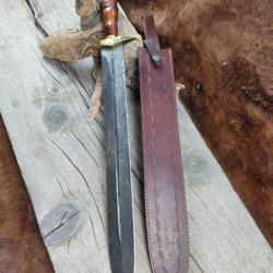 Épée DAMAS Manche en Bois Lame en acier Damas à double tranchant grade en laiton Etui en Cuir