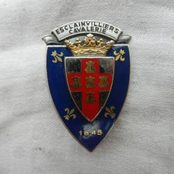 insigne militaire Drago 6ème régiment de cavalerie Esclainvilliers
