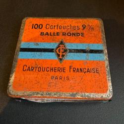 1 boite ancienne de 100 cartouches de 9mm à poudre noir bale ronde de marque Cartoucherie Française