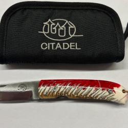 COUTEAU CITADEL FIDEL POMME DE PIN ROUGE/BLANC