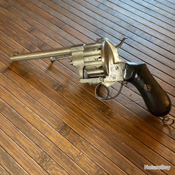 REVOLVER CHAINEUX LUXE GRAVE 12 COUPS CALIBRE 9 mm