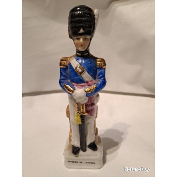 Statuette  officier de l'empire. Hauteur  16 cm