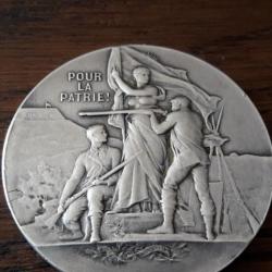Grosse Médaille en argent  de récompense De tirs sportifs  .