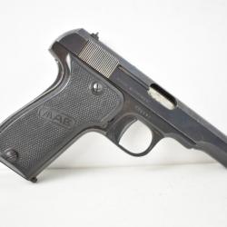 Pistolet MAB modèle D calibre 9mm court