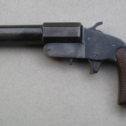 Rare pistolet lance-fusées réglementaire russe OSP-30 de la Seconde Guerre mondiale