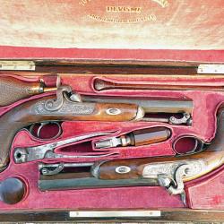 coffret pistolets a percussion pour officier de marine type 1837- DEVISME à PARIS