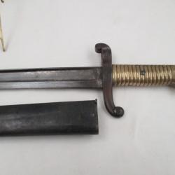 baionnette  model 1842 beau marquages - manuf. imp. chatel. 1863 parfait état