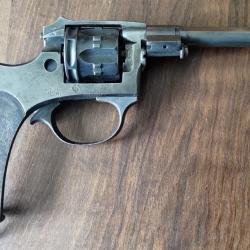 Revolver français modèle 1887 pour pièces. cal D.
