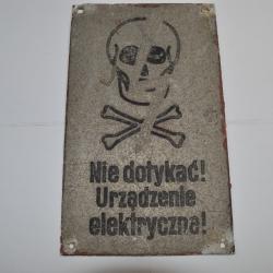 Ancienne Tôle Tête de mort Danger Ne pas toucher électrique 1960/1970  décoration (15)