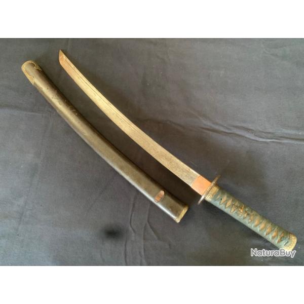 Beau Wakizashi Shinto, sign avec son fourreau Periode Shinto, katana