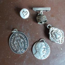 Lot médailles / Breloques ww2  en Argent