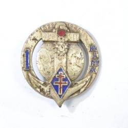 Insigne 1 RIMa Régiment d'Infanterie de Marine 1822 - 1945. Drago H179 dos guilloché, argenté