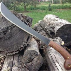 Condor Golok , Machette en bois de noyer et lame fulltang