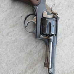 Revolver 1882 Suisse fFabrication tardive - Bronzage d'origine - Etat exceptionnel