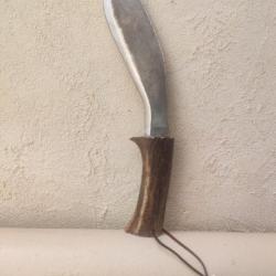 Kukri artisanal manche en bois de cerf