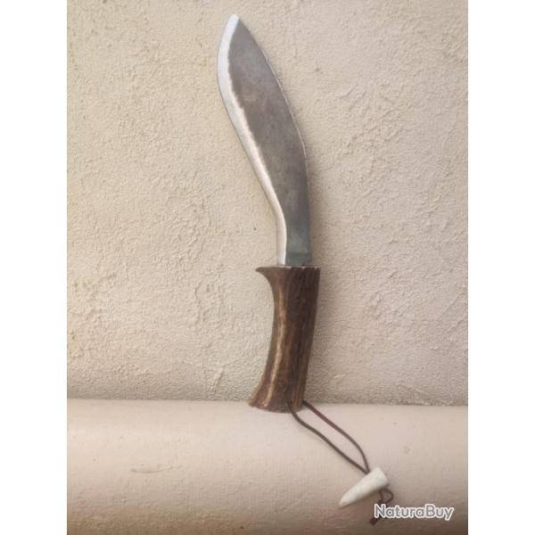 Kukri artisanal manche en bois de cerf