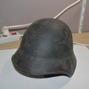 Ancienne Broche En Acier casque militaire ? a identifier - eBay