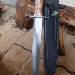 Couteau de Chasse Frost Cutlery Chipaway Hunter Lame Acier Inox Manche Bois Etui Cuir