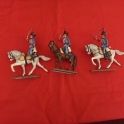 3 cavaliers hussards STARLUX en plomb