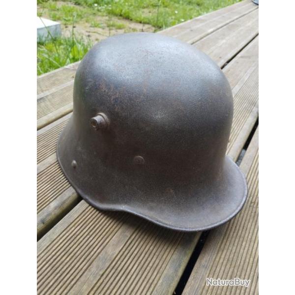 coque de Casque allemand ww1 secteur Bourlon d'origine avec cerclage, fabricant ET