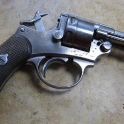 Revolver 1873  1876 monomat bon fonctionnement apte tir PN canon intérieur abimé vers la sortie