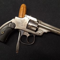 Revolver Smith & Wesson Hammerless Premier modèle, Cal. 32 - 1 sans prix de réserve !!