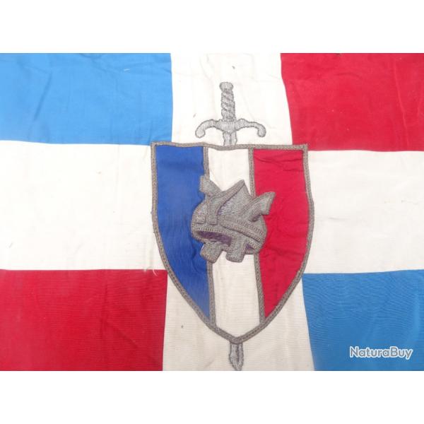 290) lot drapeau de la = lgion franaise des combatants = section de saint jury ) rare