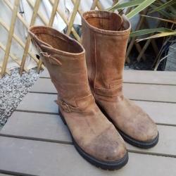 Bottes cuir marron taille 42 excellent etat non coquees