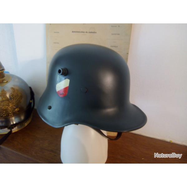 casque Allemand modle 16 feldgrau WW2 (repro) quasi neuf