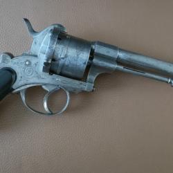 Revolver 12mm à broche type lefaucheux signé Firmin GAYMU à Paris