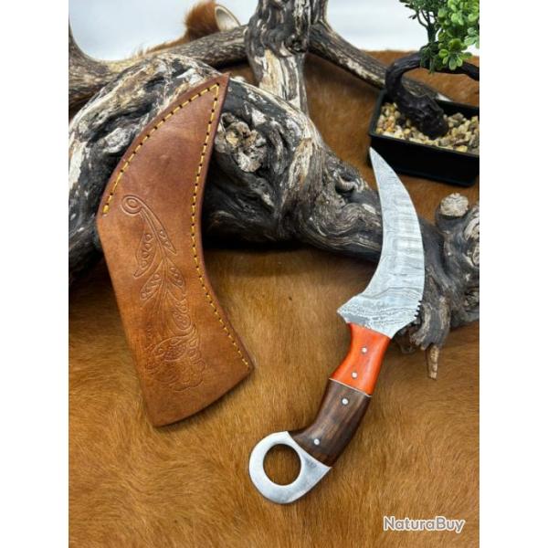 Couteau Karambit Lame Acier DAMAS 256couches manche en bois d'Olivier FabricationArtisanal Rf K10