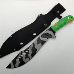 ***Machette de chasse manche vert, lame camouflage gris noir avec etui