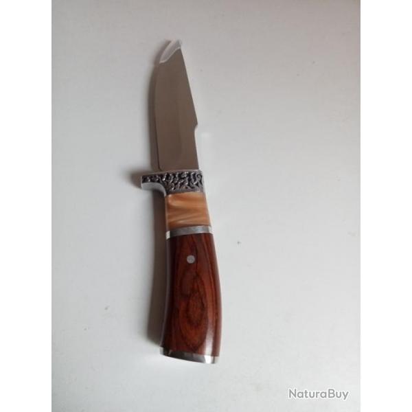 couteau de chasse lame de 11 cm, neuf