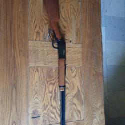 Carabine winchester 9422 Magnum à levier de sous garde comme neuve