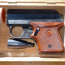 Pistolet RG3 dans un coffret en bois