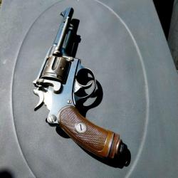 Revolver suisse 1882 1er modèle